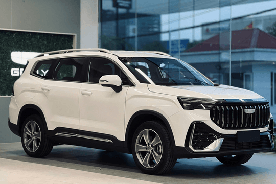 Ford Everest có ‘kình địch’ mạnh, mẫu SUV 7 chỗ giá chỉ 739 triệu, thiết kế hút mắt, trang bị ‘vượt tầm’, khách Việt sẽ thích