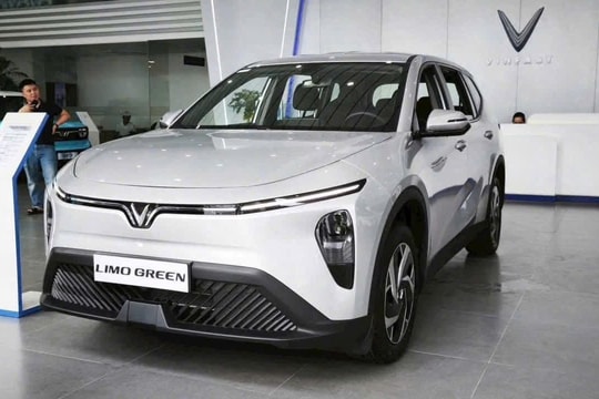 Cùng là MPV 7 chỗ, sau 1 năm sử dụng VinFast Limo Green bất ngờ làm điều mà Mitsubishi Xpander không thể có được