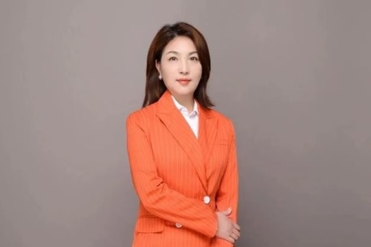 Cô giáo Ngữ văn rời bục giảng chọn gom thứ vứt đi, kiếm được 311.000 tỷ đồng mỗi năm