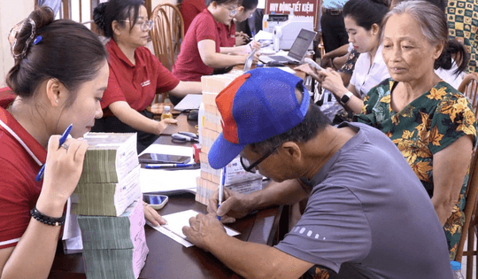 Hơn 2.000 hộ dân nhận gần 3.000 tỷ tiền bồi thường GPMB đại đô thị 925.000 tỷ của Vingroup