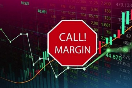 Gia đình Chủ tịch DIC Corp (DIG) bị bán giải chấp dồn dập khi cổ phiếu xuống đáy 3 năm