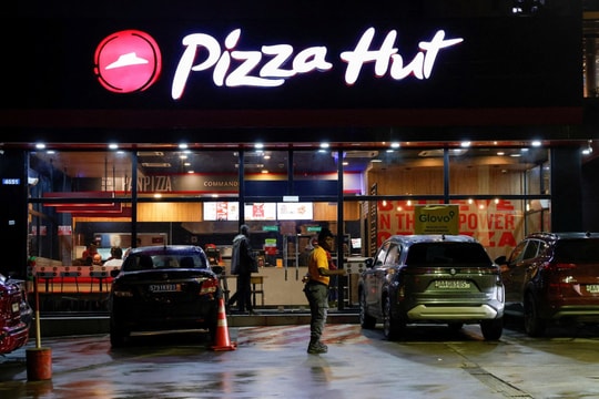 Gần 50 năm sau ngày được thâu tóm, Pizza Hut lại đổi chủ