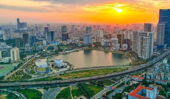 Tín hiệu mới từ thị trường bất động sản: TP.HCM dẫn dắt nhu cầu, Hà Nội điều chỉnh mặt bằng giá