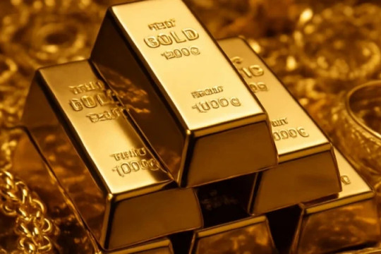 Chuyên gia dự báo: Kịch bản Fed giữ nguyên lãi suất hết năm 2026 khiến giá vàng chưa thể bứt phá