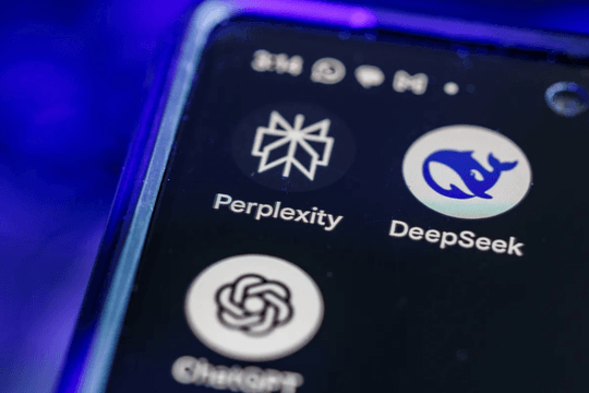 Mỹ bất ngờ hoãn đưa DeepSeek cùng hơn 100 doanh nghiệp Trung Quốc vào danh sách đen