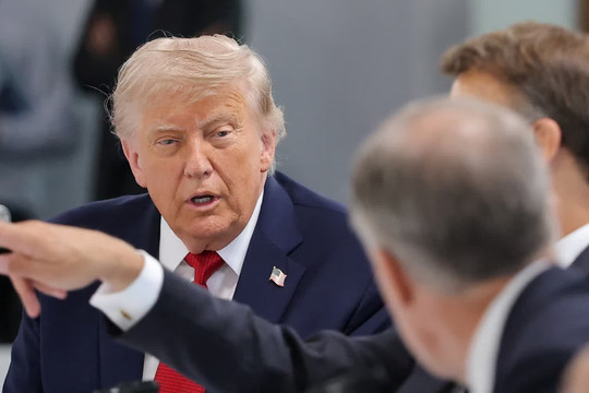 Tổng thống Mỹ Trump cảnh báo nối lại tấn công Iran nếu không hài lòng với thoả thuận