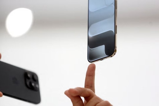 Sắp tăng giá iPhone