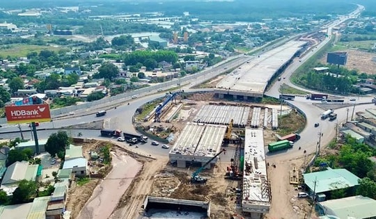 Tháng này, hạng mục quan trọng của tuyến cao tốc hơn 57km kết nối siêu sân bay Long Thành sẽ hoàn thành