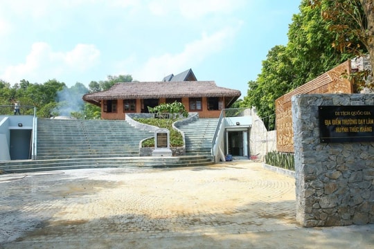 Trường dạy làm báo đầu tiên của Việt Nam do Chủ tịch Hồ Chí Minh đặt tên, nay là Di tích lịch sử Quốc gia
