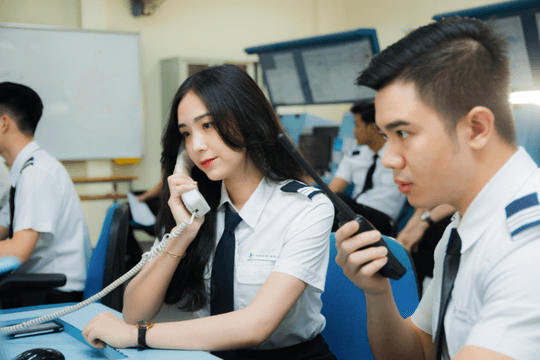 Đây là những ngành học có mức lương 100 triệu đồng/tháng: Có ngành là ‘xương sống’ của kỷ nguyên số, được săn đón toàn cầu, có ngành tuyển chọn khắt khe bậc nhất