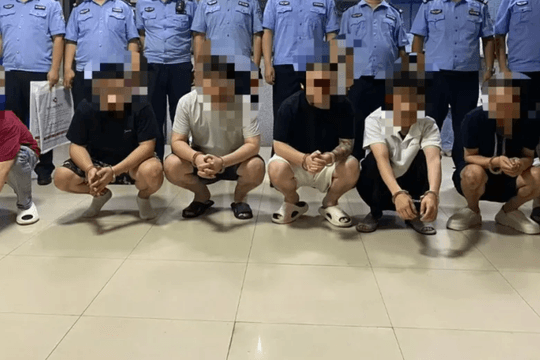 Kích hoạt cơ chế phản ứng nhanh, huy động 20 chiến sĩ tinh nhuệ nhất, làm việc suốt 19 tiếng, truy vết dòng tiền, bắt giữ 7 thanh niên liên quan đến giao dịch trị giá 389 triệu đồng