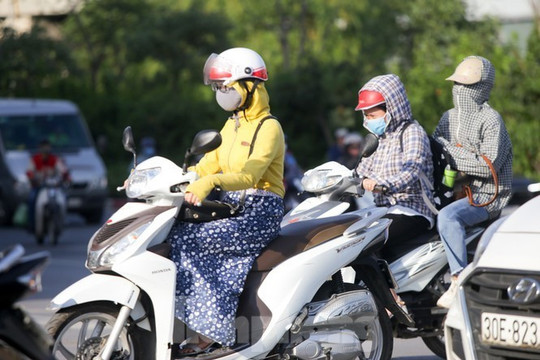 Miền Bắc tăng nhiệt, trời nóng như đổ lửa