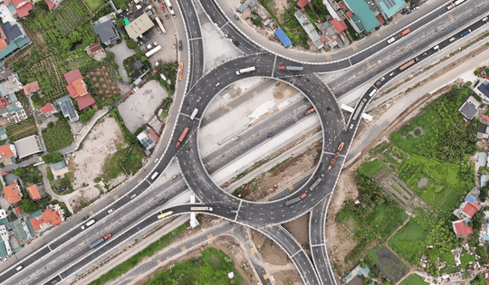 Sắp hoàn thành nút giao 1.900 tỷ trên tuyến giao thông huyết mạch 113km nối Hà Nội - Hải Phòng