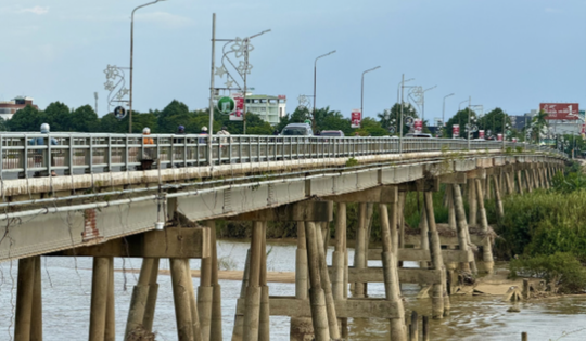 Cây cầu 2.200 tỷ thay thế cây cầu 60 năm tuổi sẽ bị phá dỡ: Không có nhà thầu tham dự, phải gia hạn lần 2