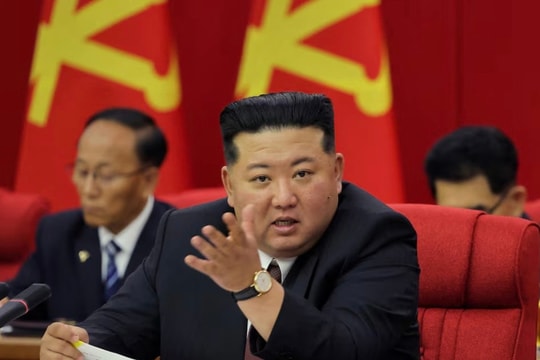 Triều Tiên sẽ đóng hai tàu chiến mới mỗi năm, xây các căn cứ hải quân mới