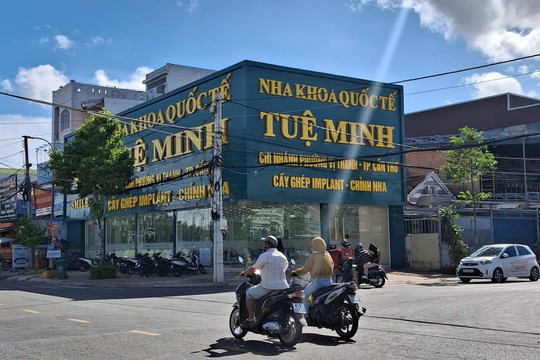 Đình chỉ 4 cơ sở nha khoa hoạt động 'chui'