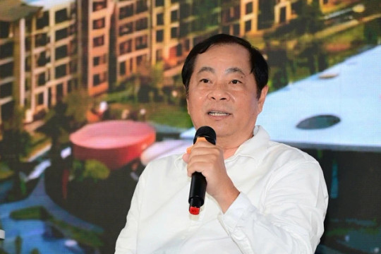 TS. Đinh Thế Hiển: 5-10 năm tới, bất động sản vẫn đáng tiền hơn chứng khoán
