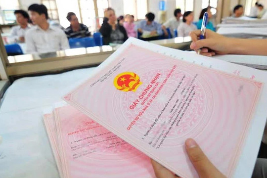 Từ giờ, đất giao trái thẩm quyền vẫn có thể được cấp sổ đỏ