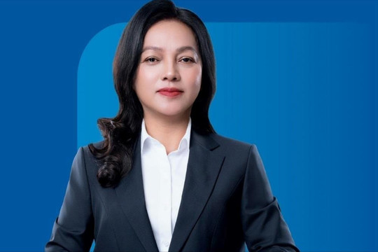 Bà Nguyễn Đức Thạch Diễm: Đừng để danh thiếp đánh lừa giá trị của chính mình