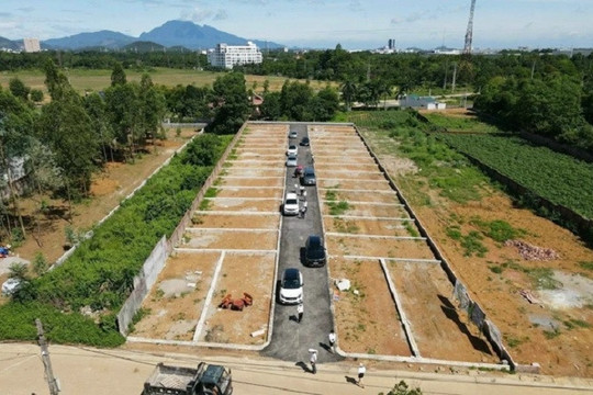 Truy tố 'cò đất' Mai Văn Hùng SN 1983