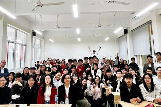Ngành học hơn 90% sinh viên ra trường có việc làm: Khó bị AI thay thế, thu nhập tới 40 triệu đồng/tháng