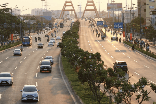 Tuyến đường 12 làn xe đẹp nhất nội đô thành phố giàu nhất Việt Nam sắp được mở rộng