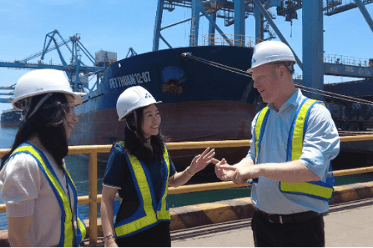 Khách hàng lớn nhất tại Anh muốn tăng gấp đôi lượng thép mua từ Hòa Phát lên 120.000 tấn/năm