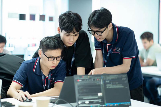 Ngành học ở Việt Nam ít trường đào tạo chuyên sâu, đang 'khát' hơn 30.000 nhân lực, thu nhập gần 100 triệu đồng/tháng