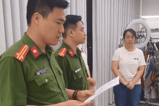 Xét xử bà chủ shop online Nguyễn Thị Thu Hường, 37 tuổi