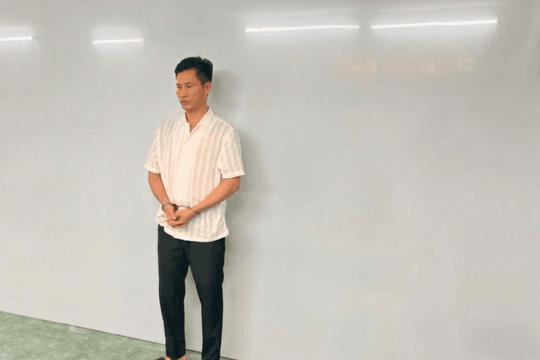 Khởi tố, bắt giữ người đàn ông đi hát karaoke tên Hà Mạnh Dũng