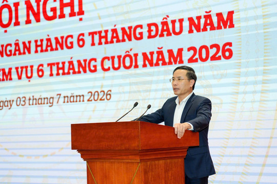Thống đốc NHNN Phạm Đức Ấn yêu cầu các ngân hàng tiếp tục giảm lãi suất