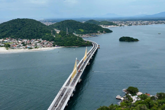 Dự án cầu 1.200m nối hai thành phố, rút ngắn thời gian di chuyển còn 2 phút vừa khánh thành đã bị điều tra: Nghi vấn đội giá hơn 75 tỷ đồng tại Brazil