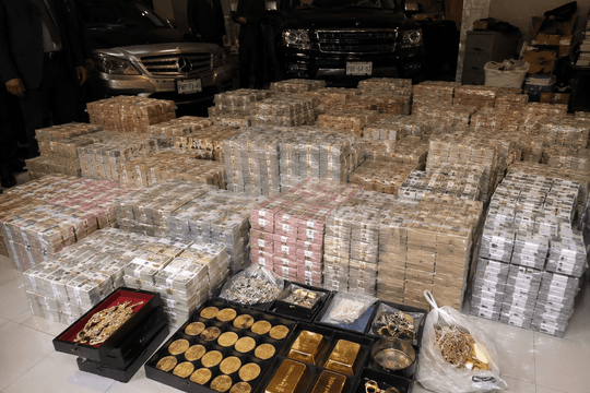 Tịch thu 5.476 tỷ tiền mặt, 412,5g vàng, 7 ô tô cùng 2 biệt thự của một CEO dược phẩm SN 1963, gốc Hoa