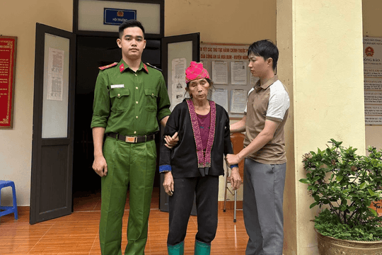 Bắt khẩn ‘cụ bà’ Chang Thị Dế, 68 tuổi