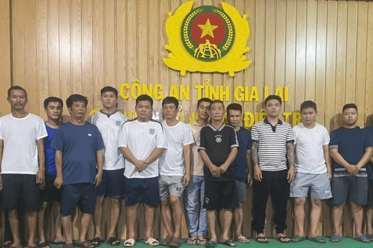 Phát hiện 16 đối tượng có giao dịch hơn 100 tỷ đồng: Công an đồng loạt vào cuộc, khám xét 19 địa điểm, tịch thu 18 điện thoại, 2 máy tính cùng nhiều tài liệu