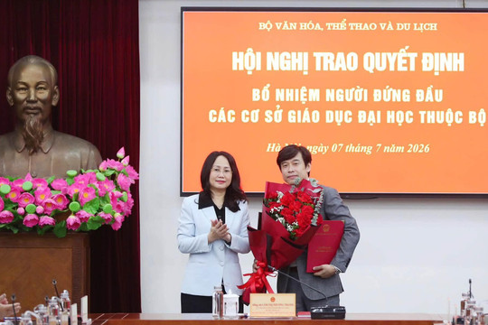 Phó Giáo sư được bổ nhiệm làm Giám đốc Học viện Âm nhạc Quốc gia Việt Nam: Là con trai cố nhạc sĩ nổi tiếng, từng tốt nghiệp xuất sắc tại Nga