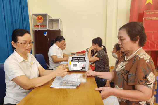 Mỗi Đảng viên được nhận định kỳ 759.000 đồng: Chi tiết nhóm đối tượng hưởng, điều kiện cần có và hiệu lực khi nào?