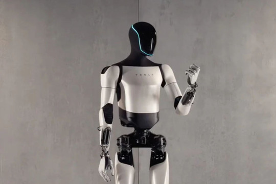 Kỷ nguyên robot sắp bắt đầu? Tesla chính thức chuyển 2 dây chuyền sản xuất xe điện, sản lượng ước tính 10 triệu robot Optimus mỗi năm