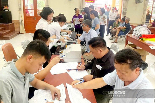 Hàng trăm hộ dân nhận tiền tỷ bồi thường tại dự án của Vingroup