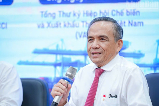 Chủ tịch HoREA: Hồ sơ BĐS bị trả lên trả xuống, không ai chịu trách nhiệm, có dự án chỉ gỡ được khi 'gặp trực tiếp'