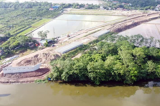 Tỉnh Ninh Bình hạn chế giao thông đường thủy nội địa, phục vụ xây cây cầu trăm tỷ