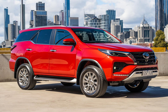 Toyota Fortuner khai tử bản máy dầu tại Việt Nam, chỉ còn lựa chọn máy xăng