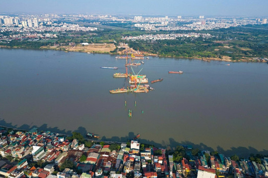 Hà Nội thu hồi đất gần 6.000m2, xây siêu cầu vượt sông Hồng 16.000 tỷ đồng và cải tạo 2 trường THPT hơn 65 năm tuổi