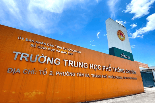 Sau bất thường điểm 10 môn Toán, toàn bộ 322 học sinh và 6 thí sinh tự do tại điểm thi Trường THPT Chuyên Tuyên Quang có chung một nguyện vọng