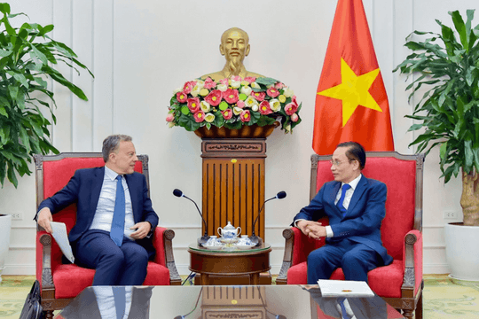 Việt Nam mời Pháp hợp tác xây dựng nhà máy điện hạt nhân Ninh Thuận 2