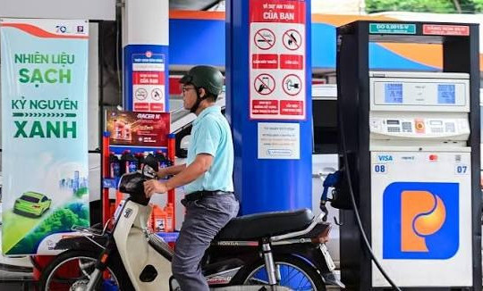 Giá xăng đồng loạt giảm vào chiều nay