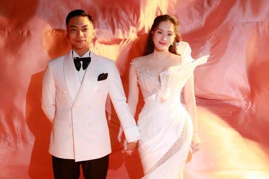 Người đàn ông hiếm hoi 2 lần được tặng Huân chương lao động, kết hôn cùng cô giáo hơn 11 tuổi
