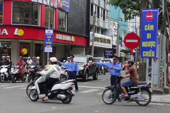 Tưởng tiết kiệm vài phút, tài xế có thể trả giá 22 triệu vì lỗi quen thuộc khi lưu thông trên đường