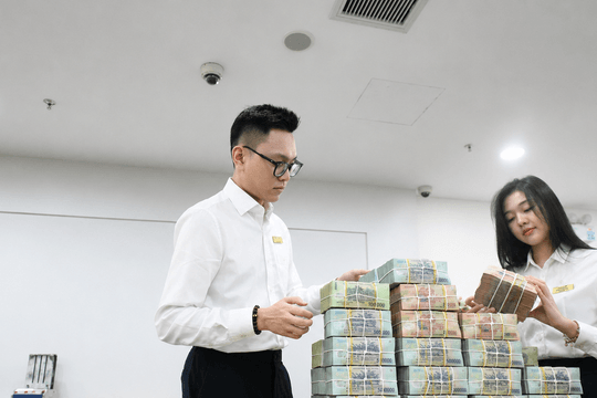 Lãi suất thỏa thuận vượt 9%/năm: Cuộc đua 'nóng' đến bao giờ?