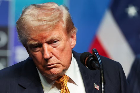 Tổng thống Trump: Tên lửa sẵn sàng khai hỏa nếu Iran đe dọa lãnh đạo Mỹ